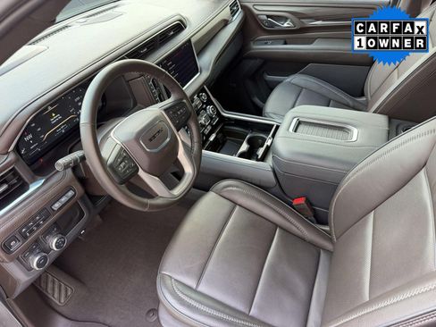 Used 2024 GMC Yukon Denali AWD/4WD image 4