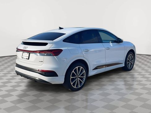 Used 2022 Audi Q4 e-tron Premium Plus w/ Premium Plus AWD/4WD image 7