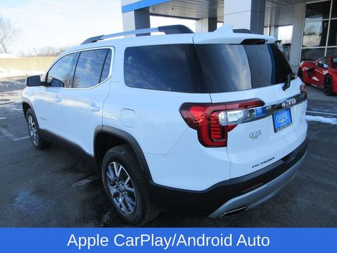 Certified 2022 GMC Acadia SLT image 3