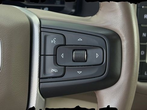 Used 2023 GMC Yukon Denali image 8