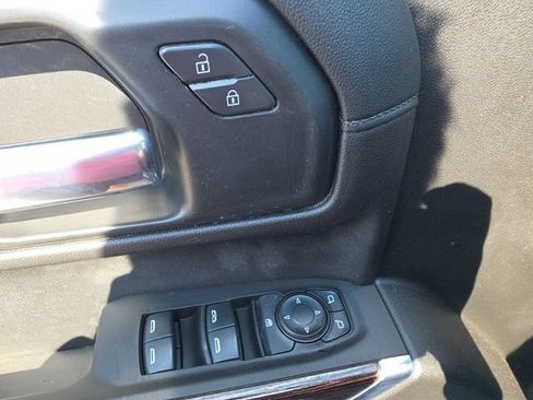 Used 2021 GMC Sierra 1500 SLE w/ X31 Off-Road Package AWD/4WD image 11