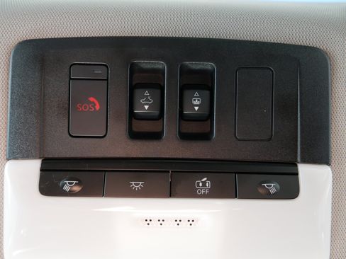 Certified 2022 Nissan Rogue SL w/ SL Premium Package image 33