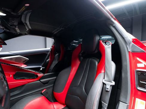 Used 2020 Chevrolet Corvette Stingray Preferred Cpe w/ 2LT Preferred Equipment Group RWD image 31