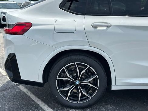 Used 2023 BMW X4 xDrive30i w/ M Sport Package AWD/4WD image 9