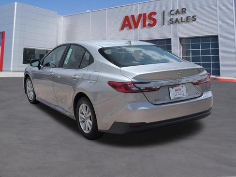 Used 2025 Toyota Camry LE FWD image 9