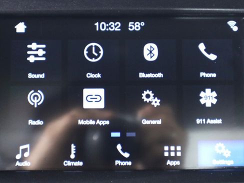 Used 2018 Ford F150 Lariat w/ Heavy-Duty Payload Package AWD/4WD image 21