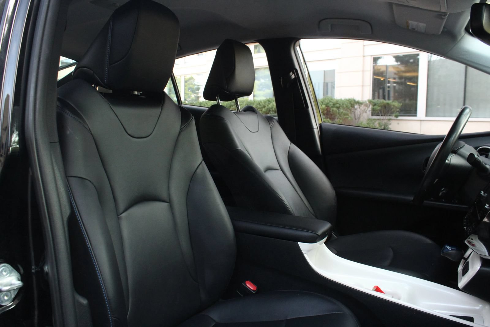 Used 2016 Toyota Prius Four Touring FWD image 24