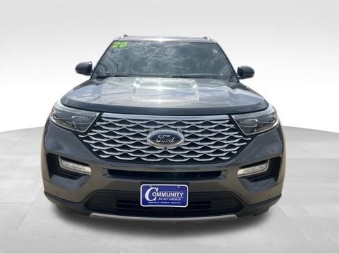 Used 2020 Ford Explorer Platinum w/ Premium Technology Package image 3
