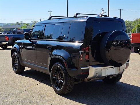 Used 2024 Land Rover Defender 110 S image 3