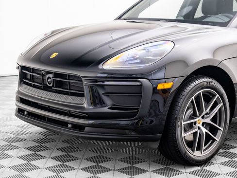 New 2025 Porsche Macan image 37