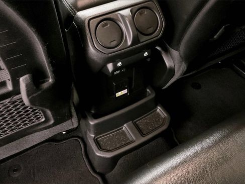 Used 2022 Jeep Wrangler Unlimited Rubicon 4xe image 10