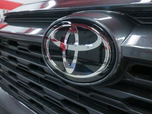 Used 2023 Toyota RAV4 XLE Premium FWD image 38
