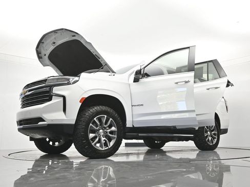 Certified 2024 Chevrolet Tahoe LT w/ LT Signature Package AWD/4WD image 53