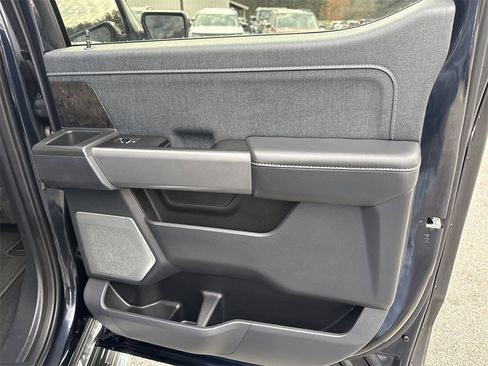 Used 2023 Ford F150 Lariat w/ Equipment Group 502A High image 17