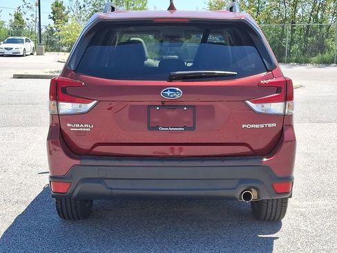 Used 2021 Subaru Forester Limited AWD/4WD image 8