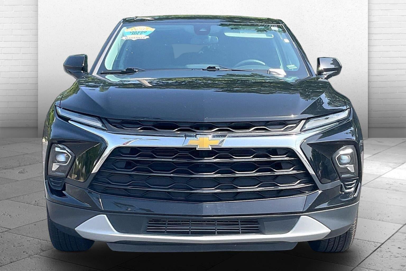 Used 2024 Chevrolet Blazer LT AWD/4WD image 2