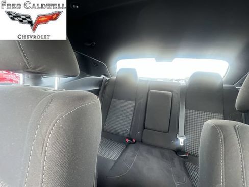 Used 2015 Dodge Challenger SXT w/ Super Sport Group (SS/T) RWD image 13