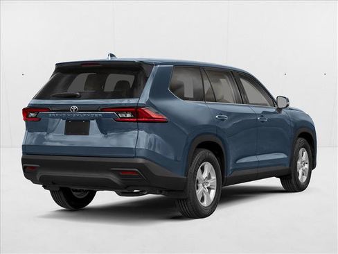 New 2026 Toyota Grand Highlander FWD image 2