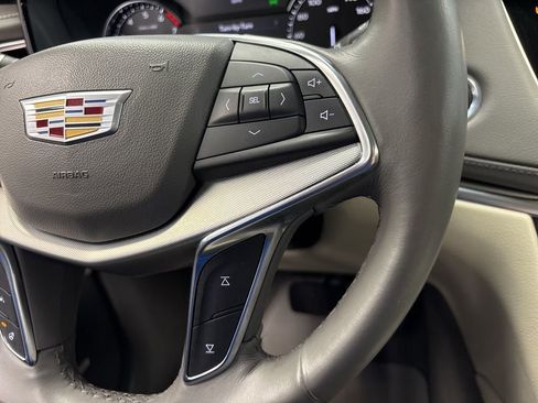 Used 2022 Cadillac XT5 Premium Luxury image 42
