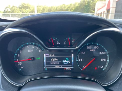 Used 2015 Chevrolet Impala LT FWD image 3