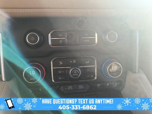 Used 2023 Chevrolet Suburban Premier image 27