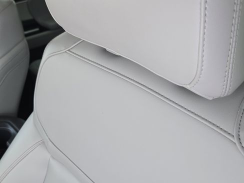 Certified 2025 Ford Expedition Active image 15