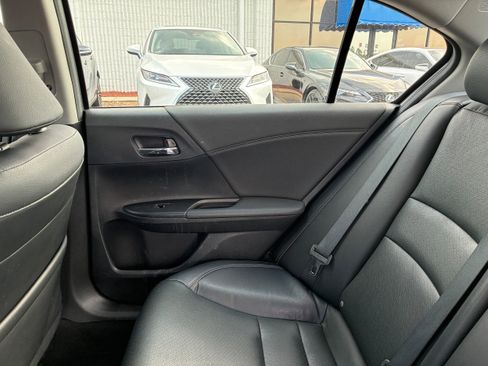 Used 2017 Honda Accord EX-L image 34