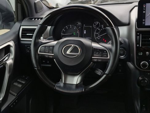 Used 2022 Lexus GX 460 Luxury w/ Off Road Package image 35