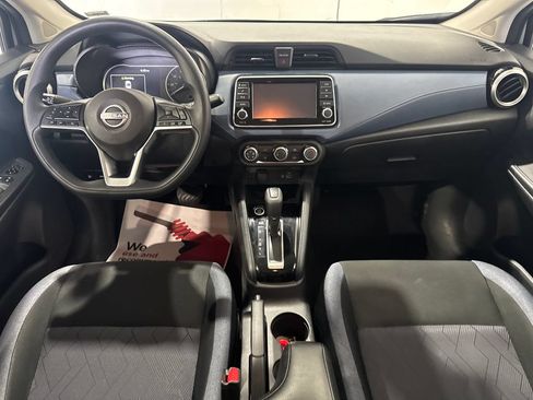 Used 2025 Nissan Versa SV FWD image 29