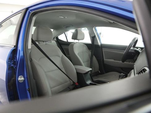 Used 2018 Hyundai Elantra SEL FWD image 59