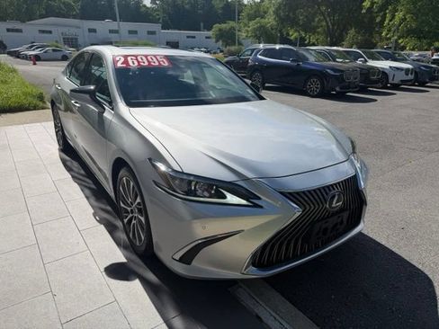 Used 2020 Lexus ES 350 w/ Premium Package FWD image 5