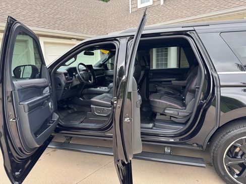 Used 2023 Ford Expedition Max Limited AWD/4WD image 11