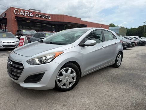 Used 2016 Hyundai Elantra GT FWD image 1