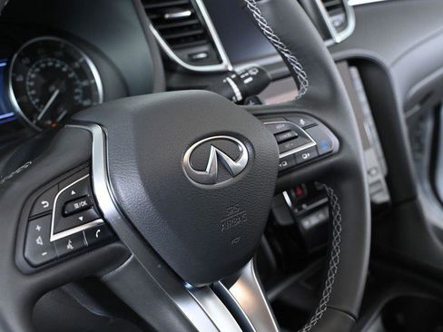 Certified 2025 INFINITI QX50 Pure image 14