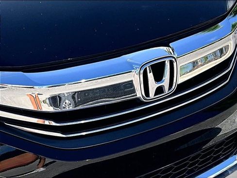 Used 2017 Honda Accord EX-L image 27