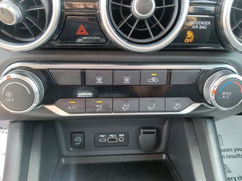 Used 2025 Nissan Sentra SV w/ Trunk Package FWD image 23