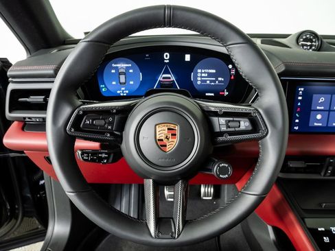 New 2026 Porsche Macan GTS Electric image 9