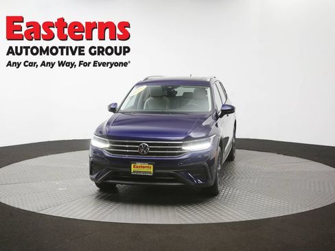 Used 2023 Volkswagen Tiguan SE AWD/4WD image 53