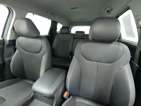 Used 2019 Hyundai Santa Fe SEL FWD image 13