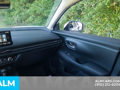 Used 2023 Honda HR-V EX-L image 20