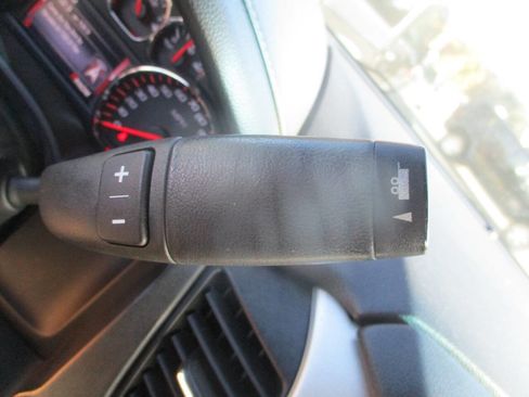 Used 2015 GMC Yukon SLT w/ Open Road Package image 18