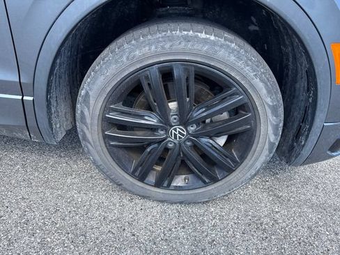 Used 2022 Volkswagen Tiguan SE R-Line AWD/4WD image 11