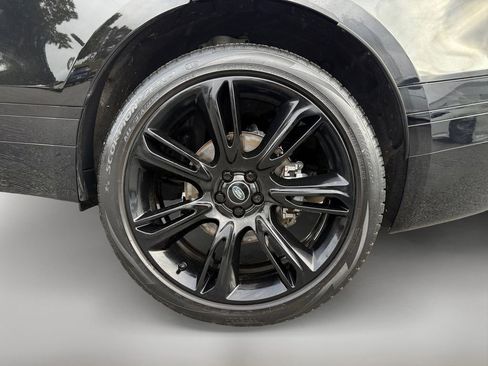 Used 2022 Land Rover Range Rover Velar R-Dynamic S image 36