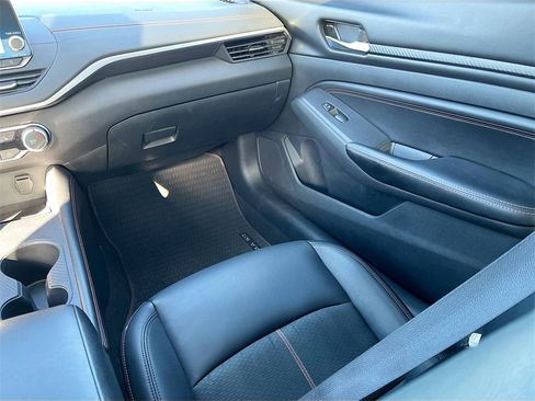 Used 2022 Nissan Altima 2.5 SR w/ Midnight Edition Package image 24