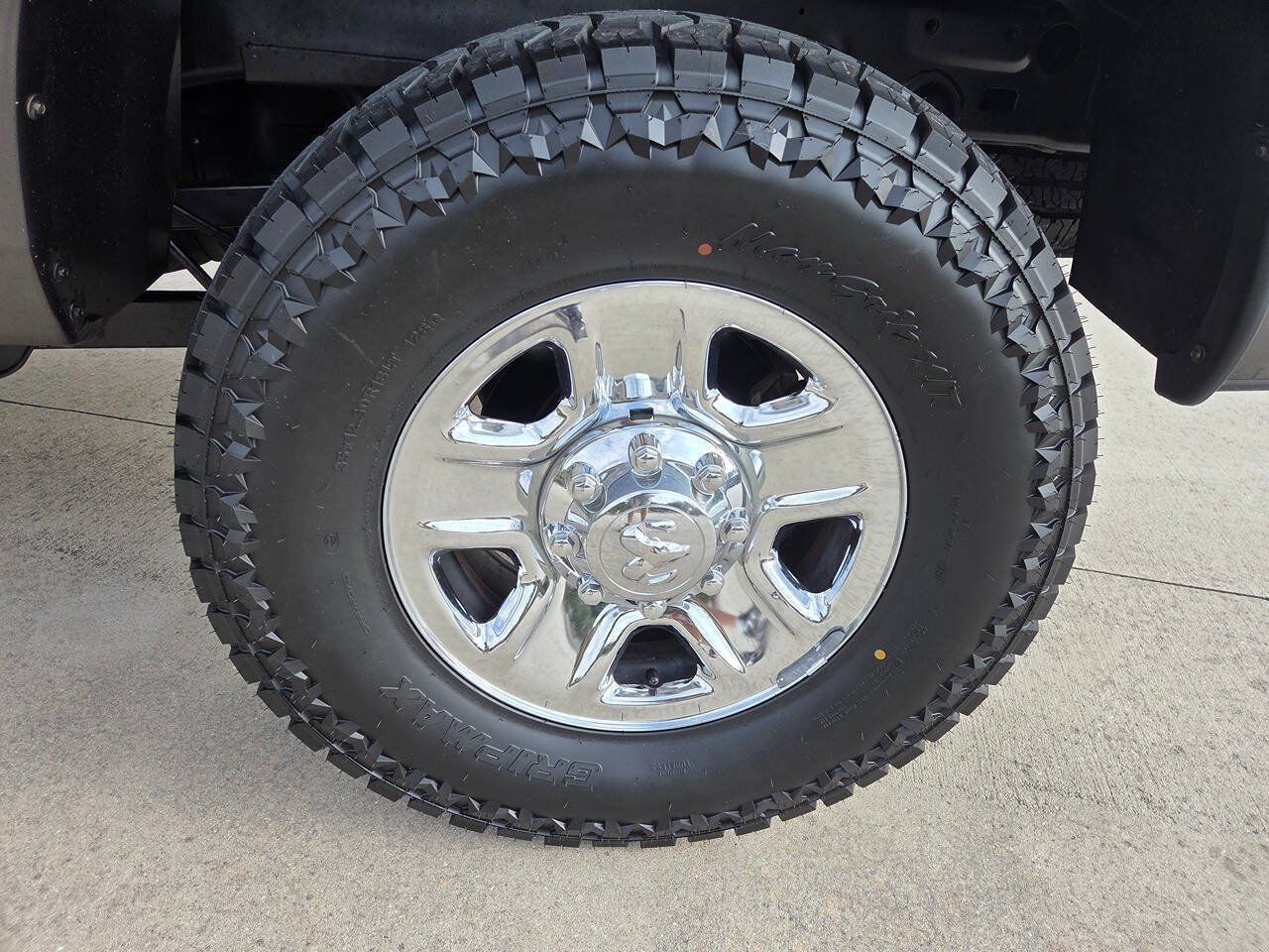 Used 2015 RAM 2500 Tradesman w/ Chrome Appearance Group AWD/4WD image 11