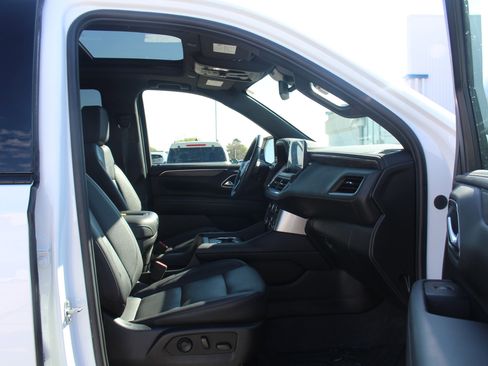 Used 2023 Chevrolet Tahoe Z71 w/ Z71 Off-Road Package image 20