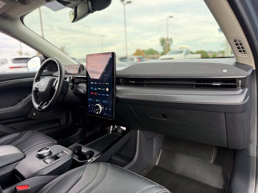 Certified 2023 Ford Mustang Mach-E Premium AWD/4WD image 17