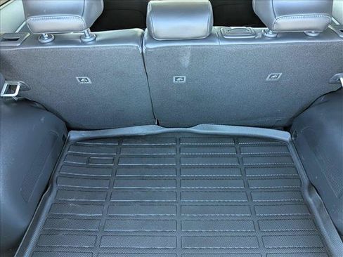 Used 2023 Kia Niro SX Touring FWD image 6