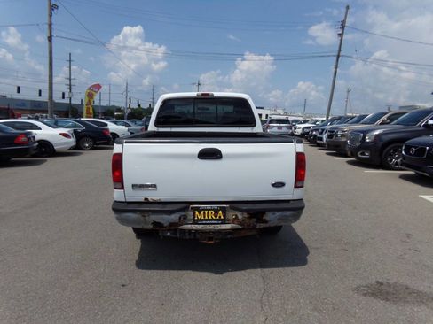 Used 2005 Ford F250 XLT image 5
