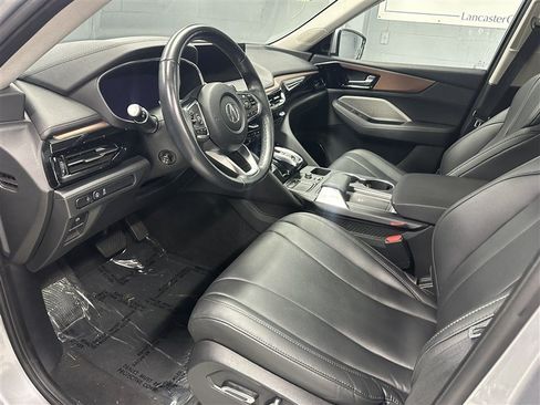 Used 2022 Acura MDX SH-AWD image 2
